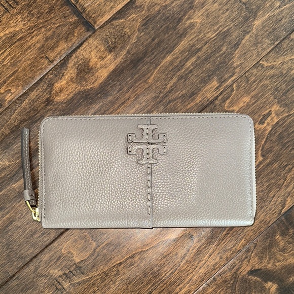 Tory Burch Leather Wallet - Picture 2 of 4